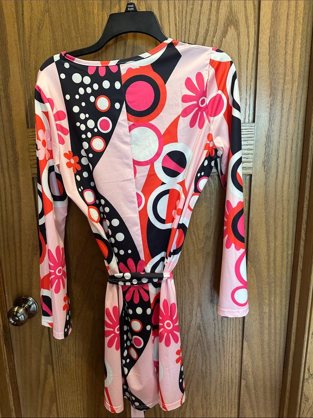 70’s hippie costume dress with glasses. - Picture 5 of 5